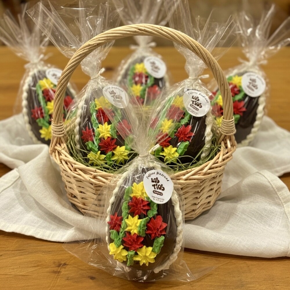 Huevo de Chocolate Semi-Amargo Huevo de Chocolate Semi-Amargo