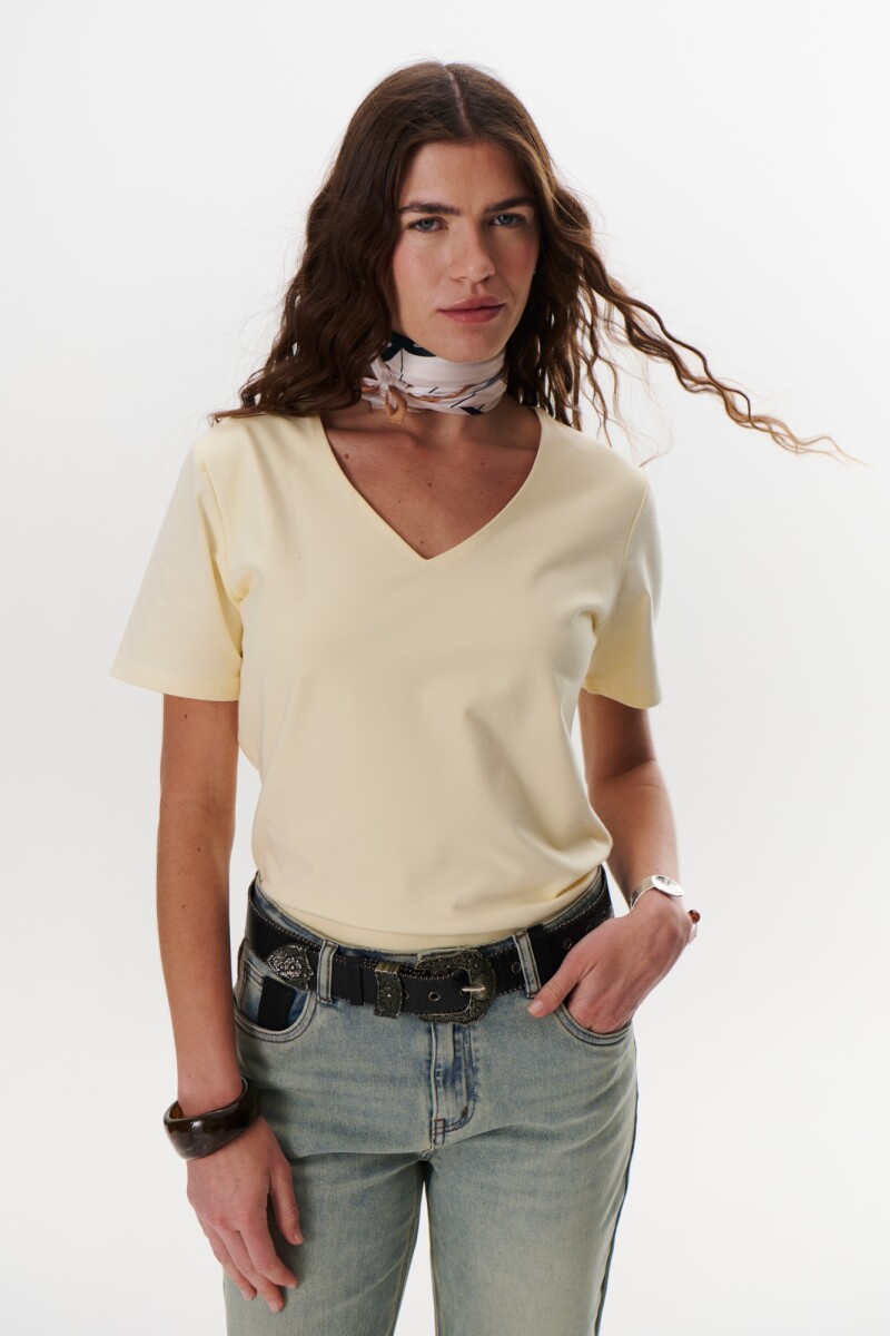 REMERA V DOBLE VAINILLA