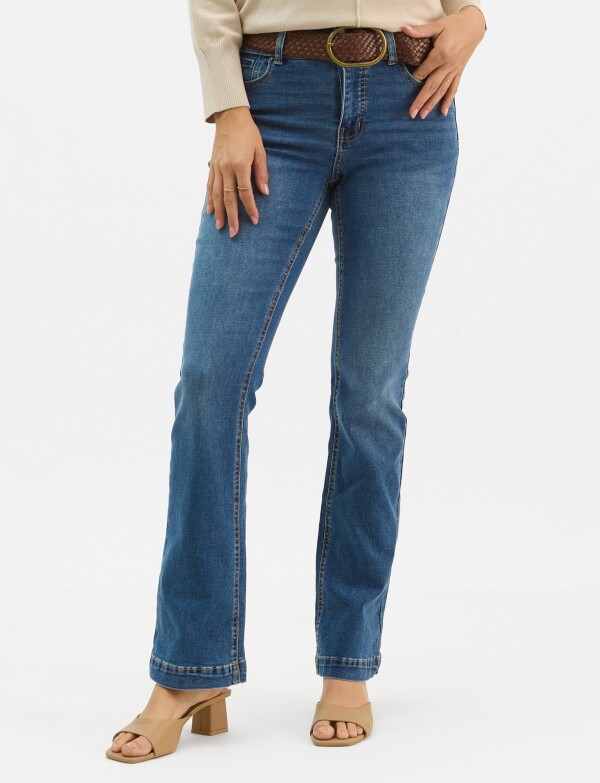 Jean Bootcut Con Cinto JEAN
