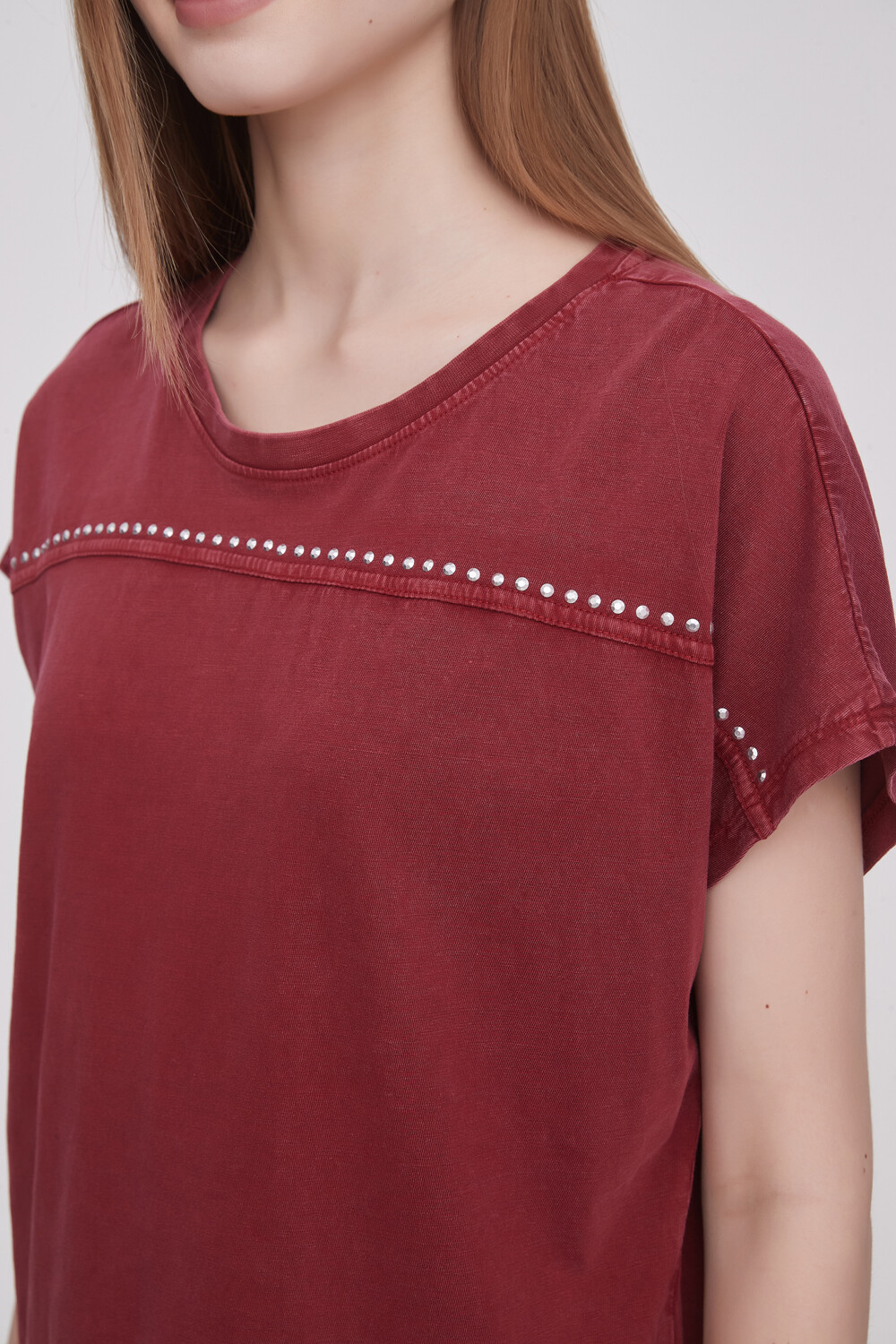Remera Nedre Cereza Oscuro