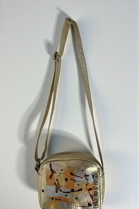 Bandolera VIKA Dorada Línea Ottenta Con Arte Bandolera VIKA Dorada Línea Ottenta Con Arte