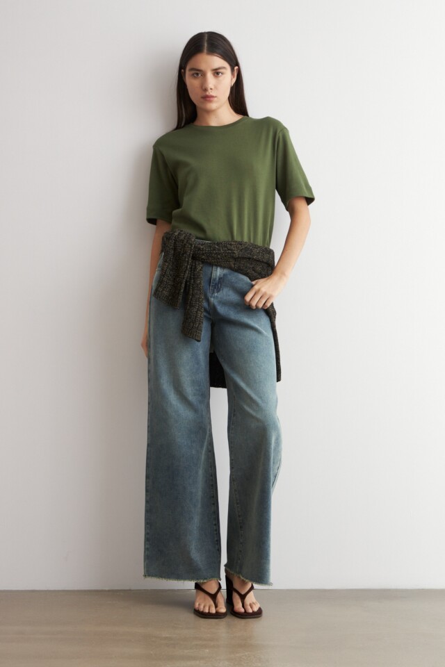Remera oversized verde oliva