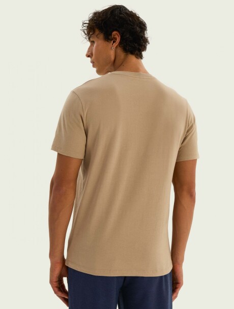 CAMISETA BÁSICA WORLD CUELLO EN V T-SHIRT MM MASC