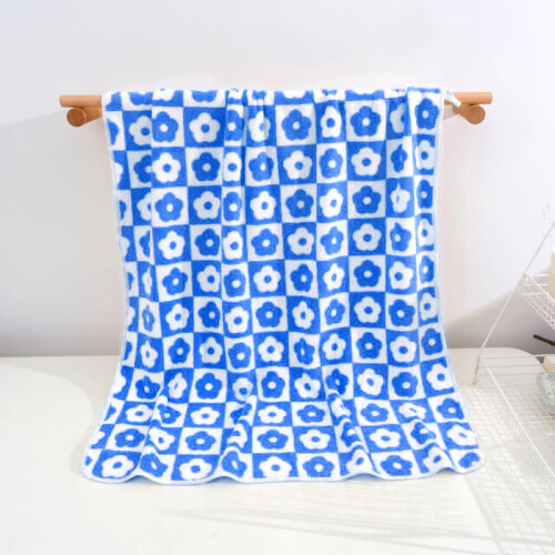 Toalla De Baño Floreada - Azul Toalla De Baño Floreada - Azul