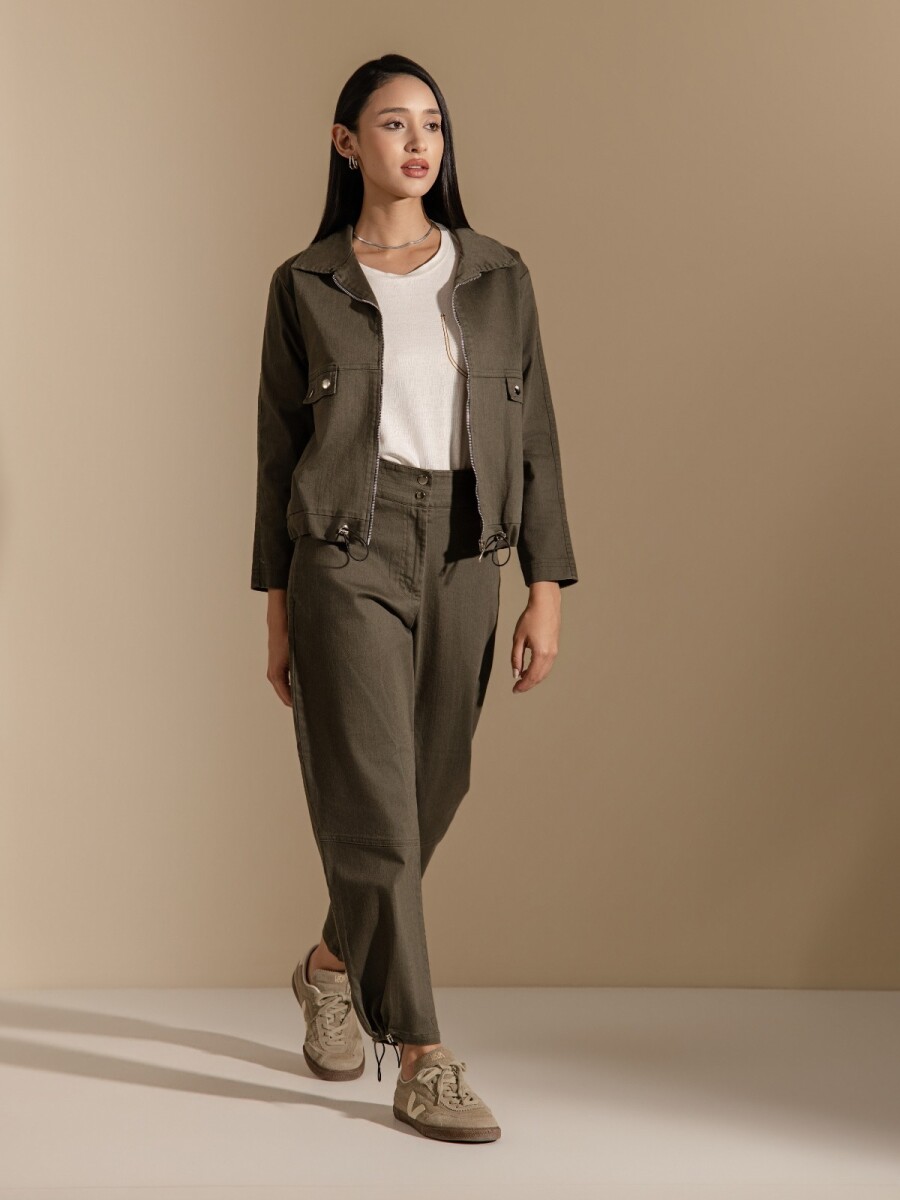 Pantalón de Sarga. 