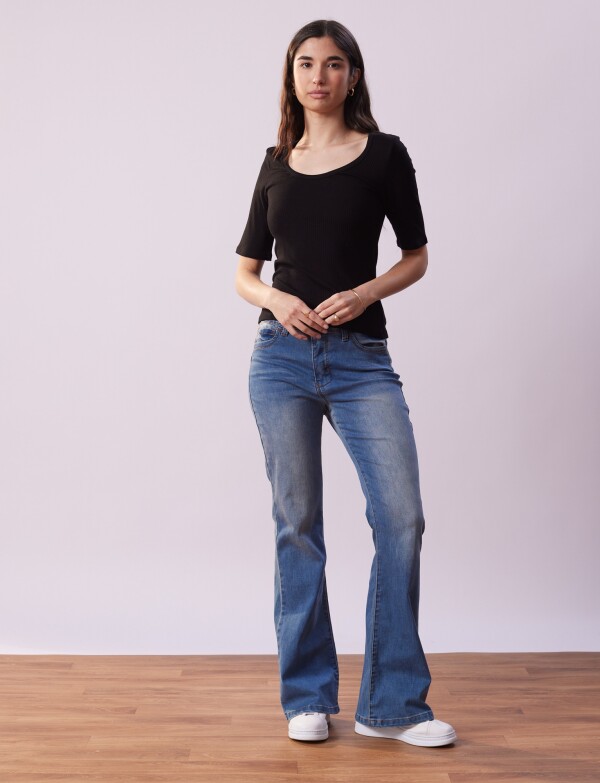 Remera Basica Ribs NEGRO