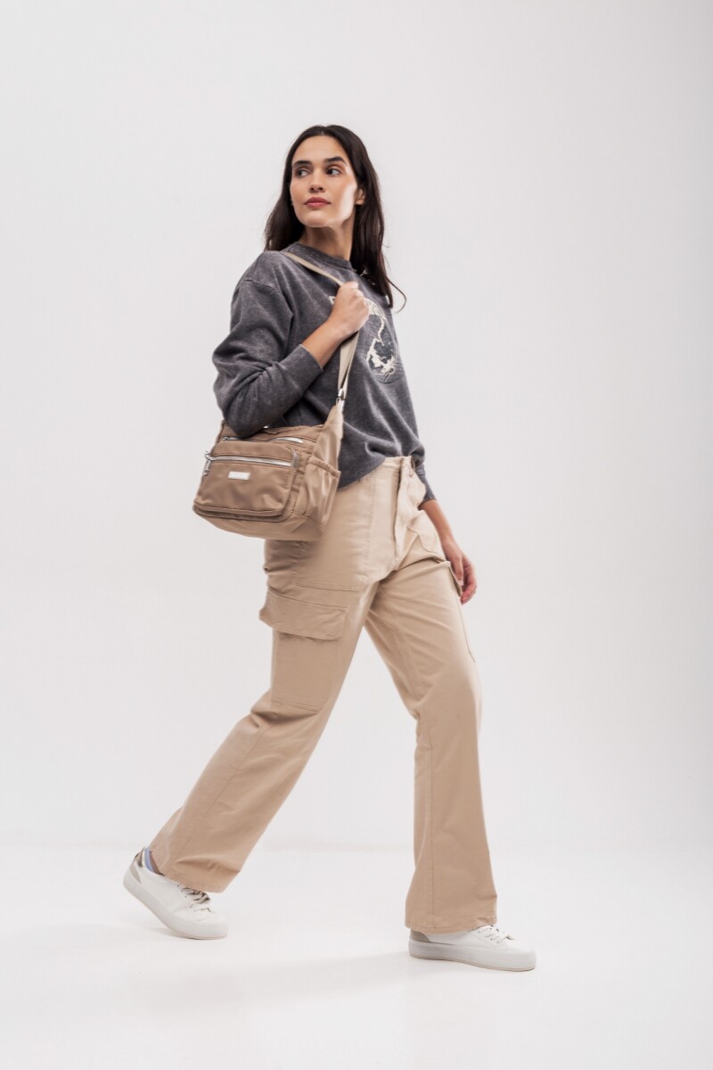 Pantalón cargo de gabardina Beige