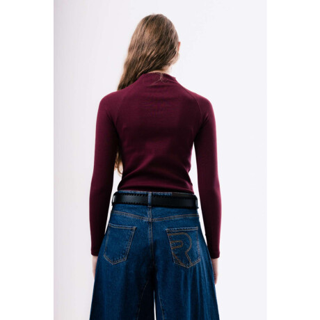 Camiseta Slim Bordeaux