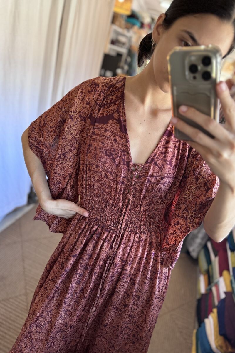 Vestido kiilpan seda Tonos rojos y rosas