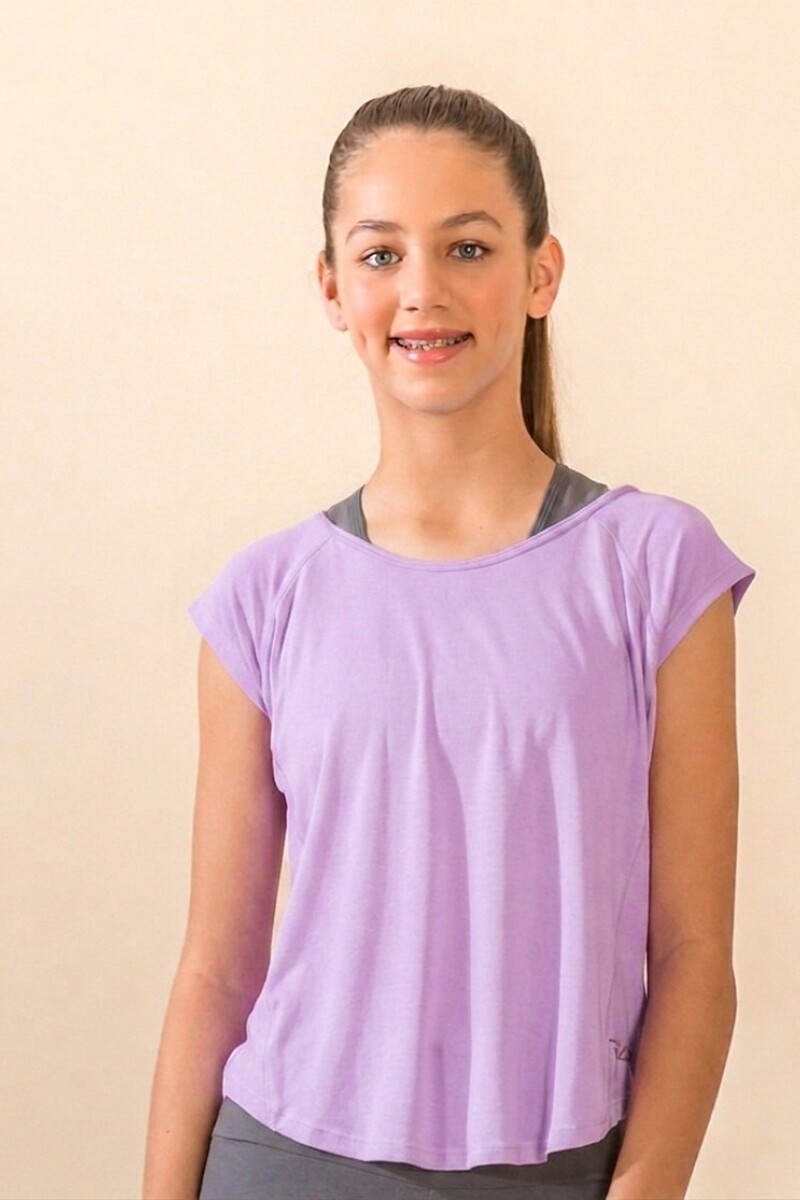 Remera Deportiva. Lila