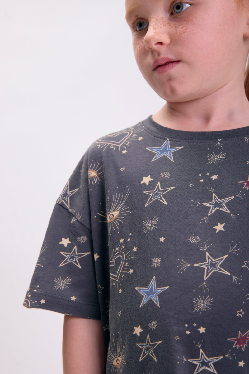 Remera Estampa Estrellas Gris Oscuro