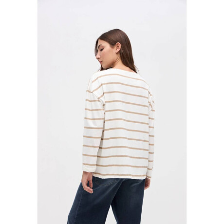 Remera Petal Off white