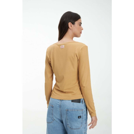 Top Udafne Camel