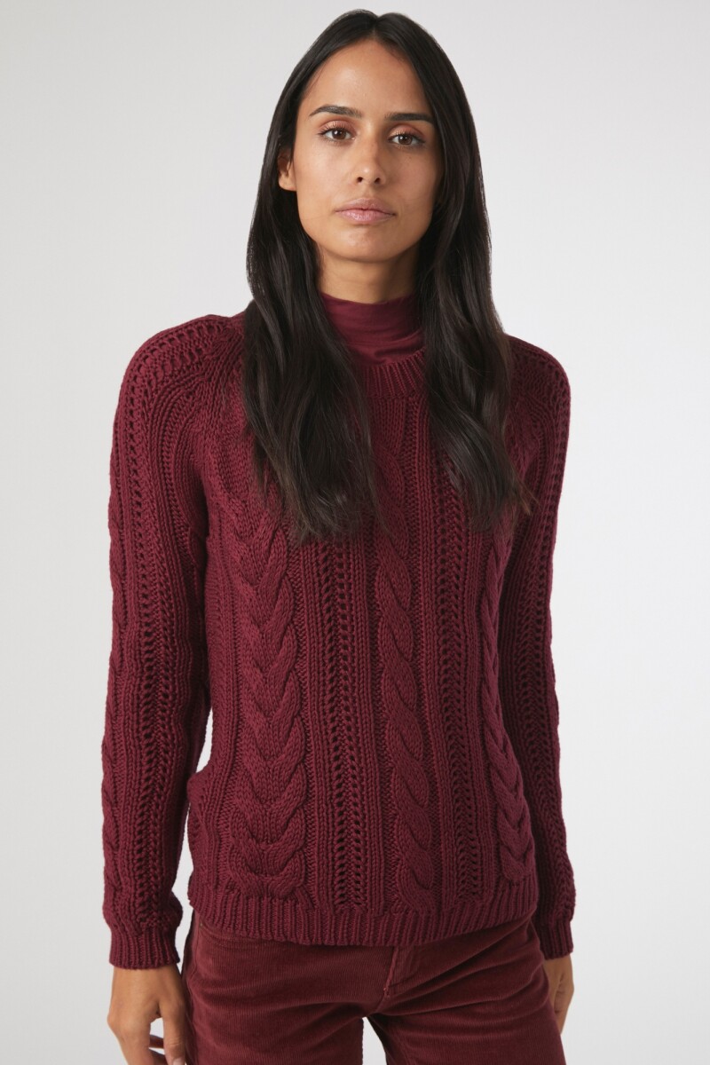 Sweater con estructuras bordo