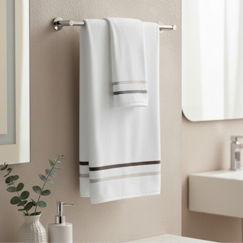 Toalla de Baño 100% Algodón 360g - 70 x 130 cm - Blanco Toalla de Baño 100% Algodón 360g - 70 x 130 cm - Blanco