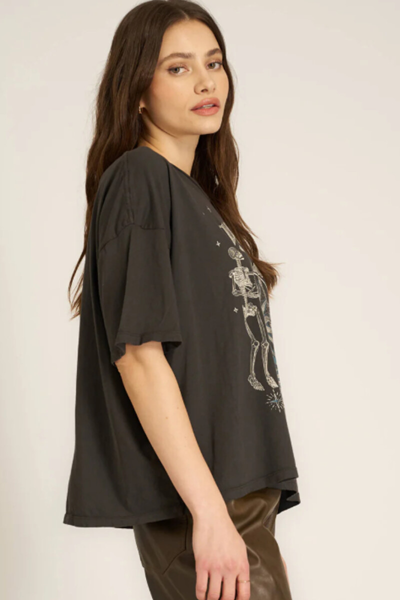 POLERA SKELETON MYSTICAL Negro