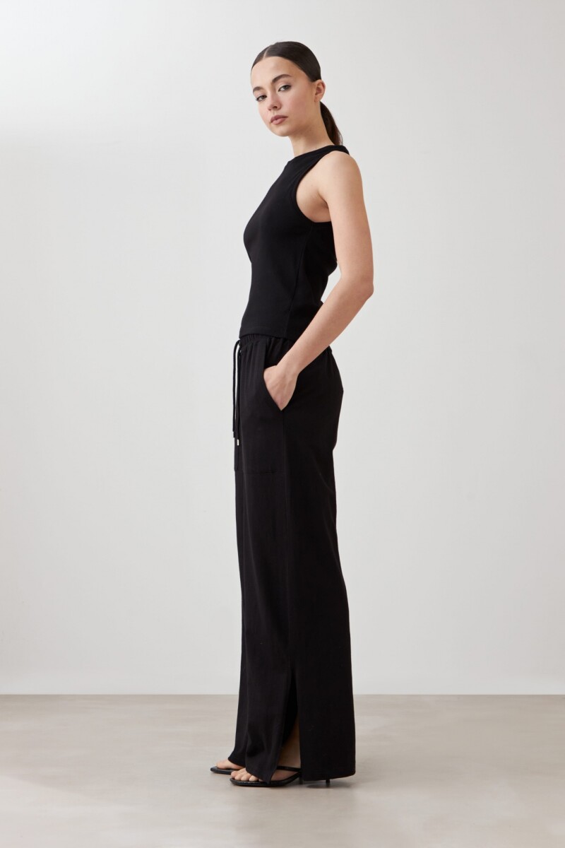 Pantalón con pretina elastizada negro