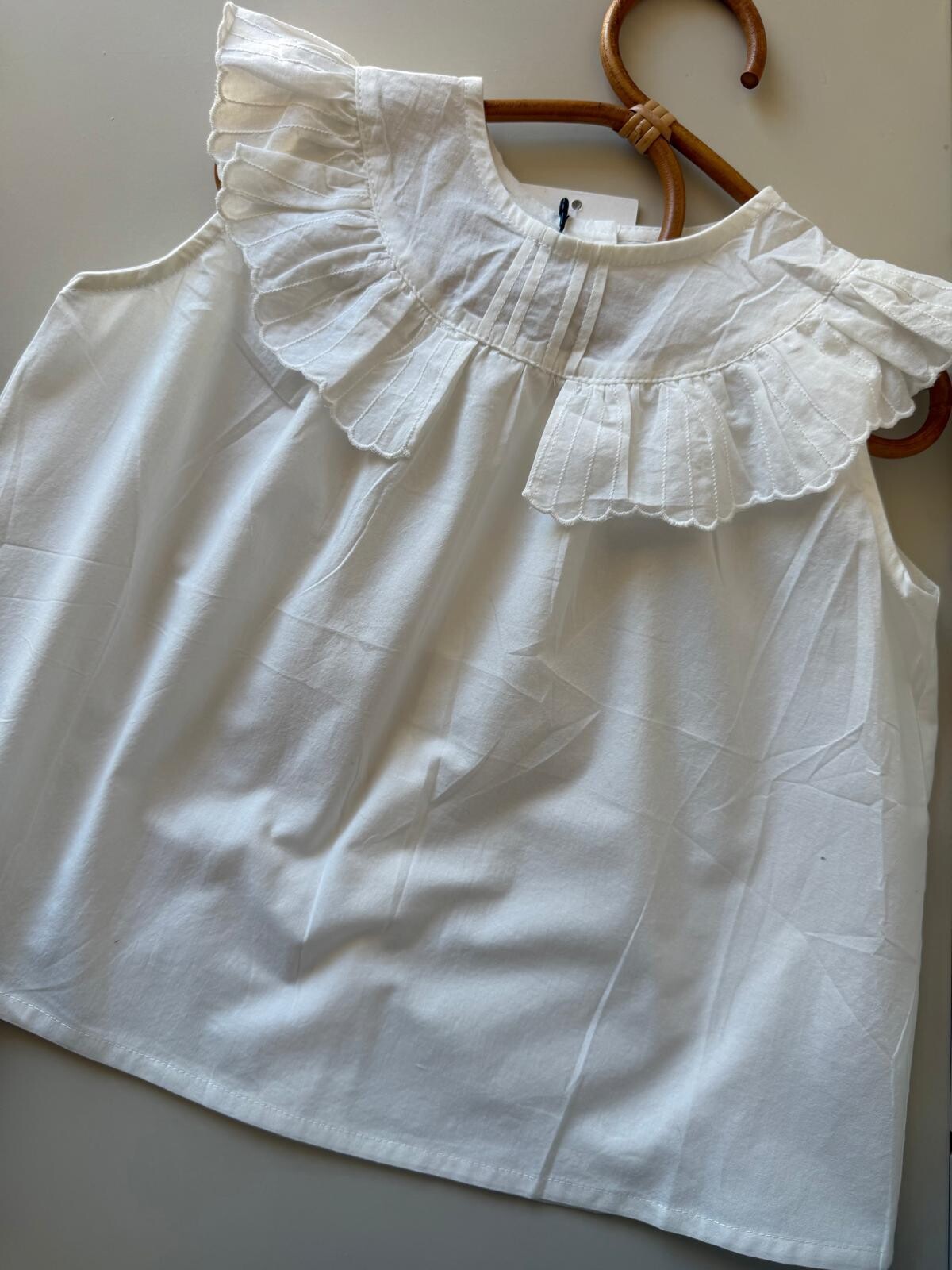 Blusa Almudena abotonada espalda Blusa Almudena abotonada espalda