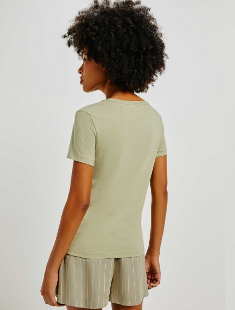 CAMISETA BÁSICA MANGA CORTA VERDE
