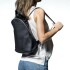 MOCHILA DAMA CUERO COLOR SUELA CIERRE METAL FORRO TEXTIL NEGRO
