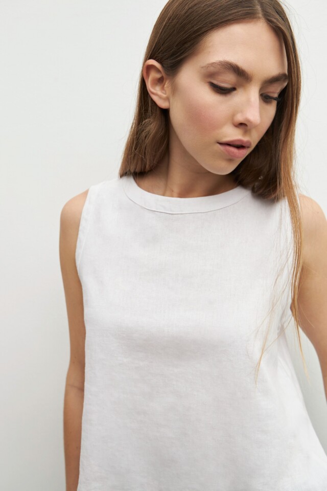 Blusa de lino celeste