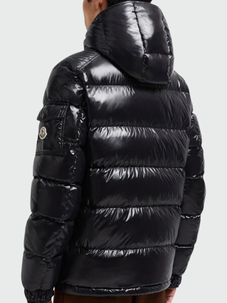 MONCLER - Campera Corta de Plumas Maya Negro