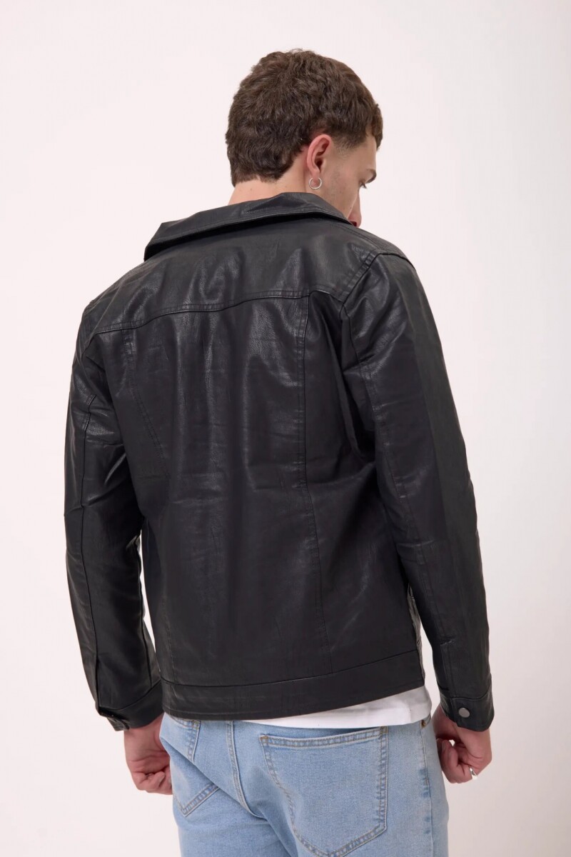 Campera Cuerina Buttonup Negro