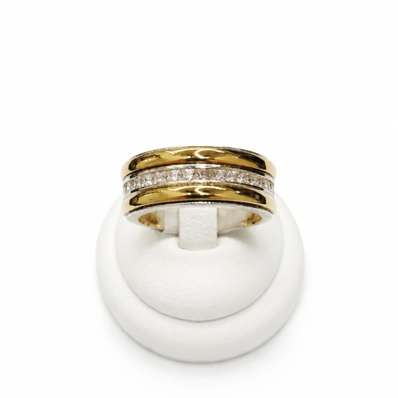 Anillo plata y lamina de oro con zirconias en riel Anillo plata y lamina de oro con zirconias en riel