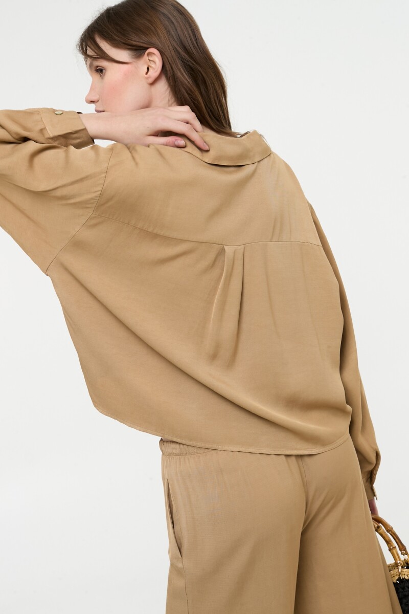 CAMISA CLASIC FIT Camel