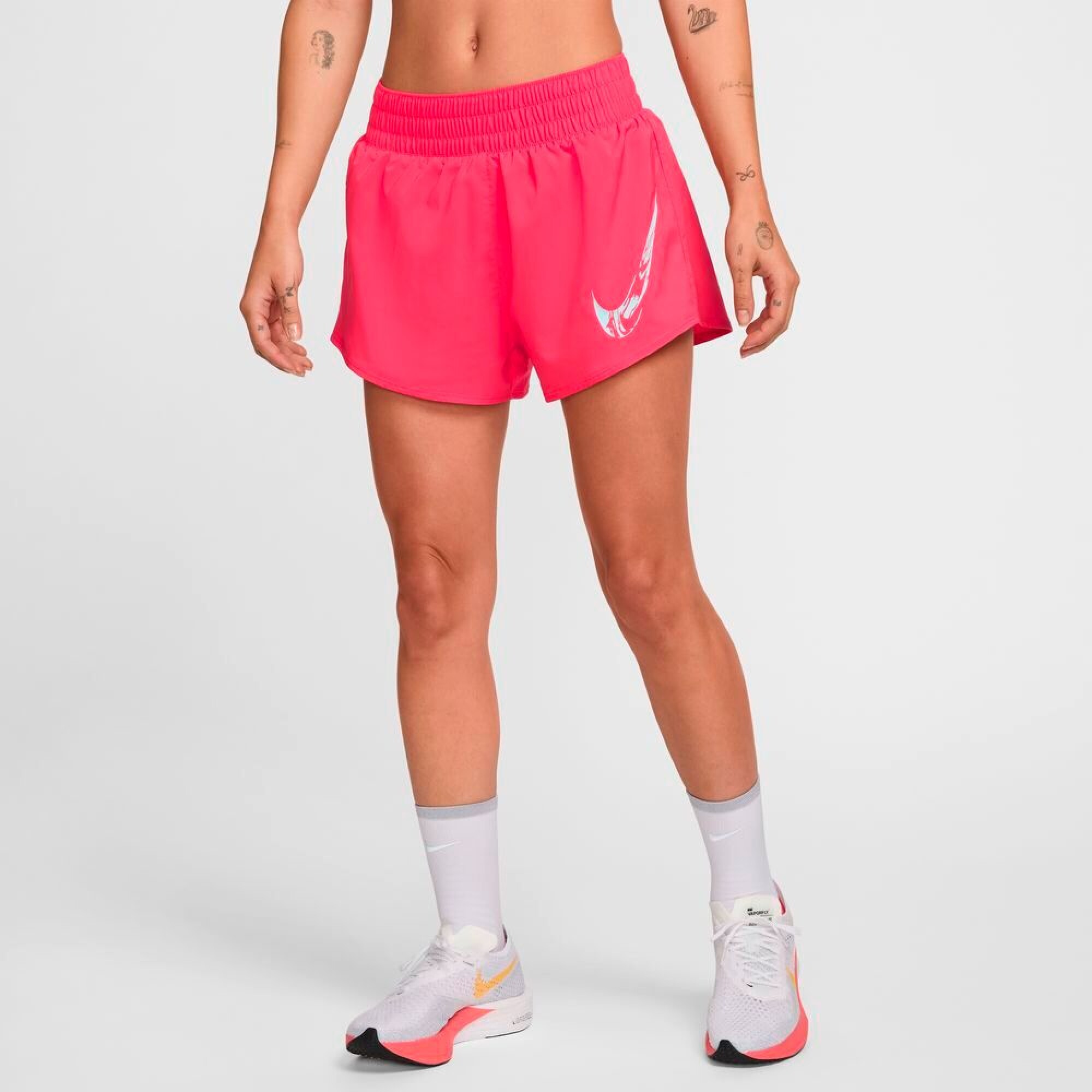 Pantalon Corto Nike One Swoosh Dri Fit de Mujer Rosado La Cancha