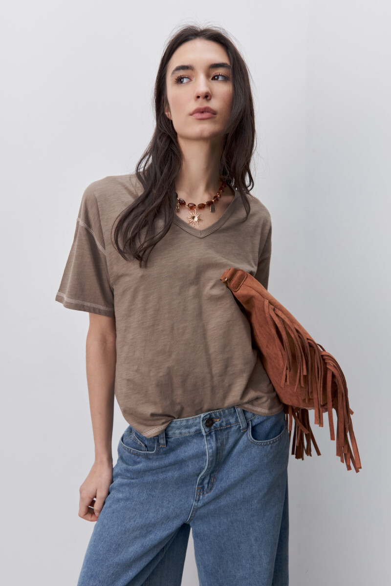 REMERA HARRY Visón