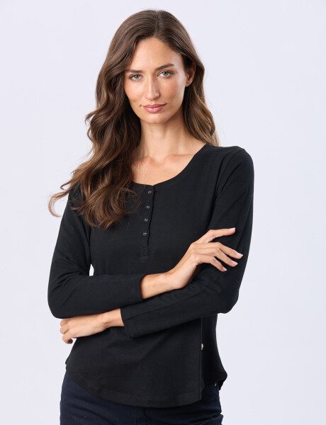 REMERA CON BOTONES Negro