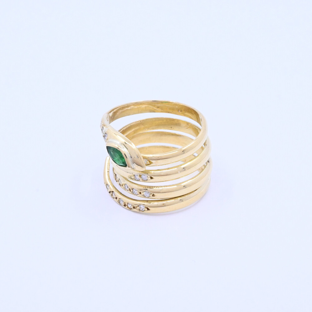 Anillo oro 18k serpiente con esmeralda y brillantes. Anillo oro 18k serpiente con esmeralda y brillantes.