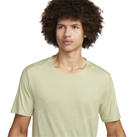 REMERA NIKE RISE 365 DRIFIT 371