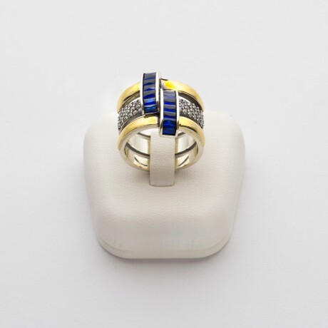 Anillo de plata 925, double en oro 18 ktes y circonias. Anillo de plata 925, double en oro 18 ktes y circonias.