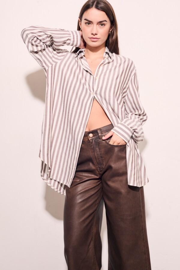 Blusa Raya Negra Y Cruda Cafe