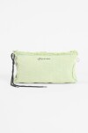 Estuche bordado verde
