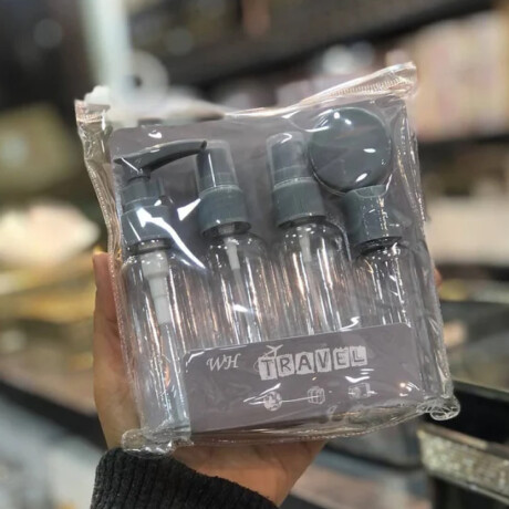 Set de frasquitos para viaje en estuche Gris