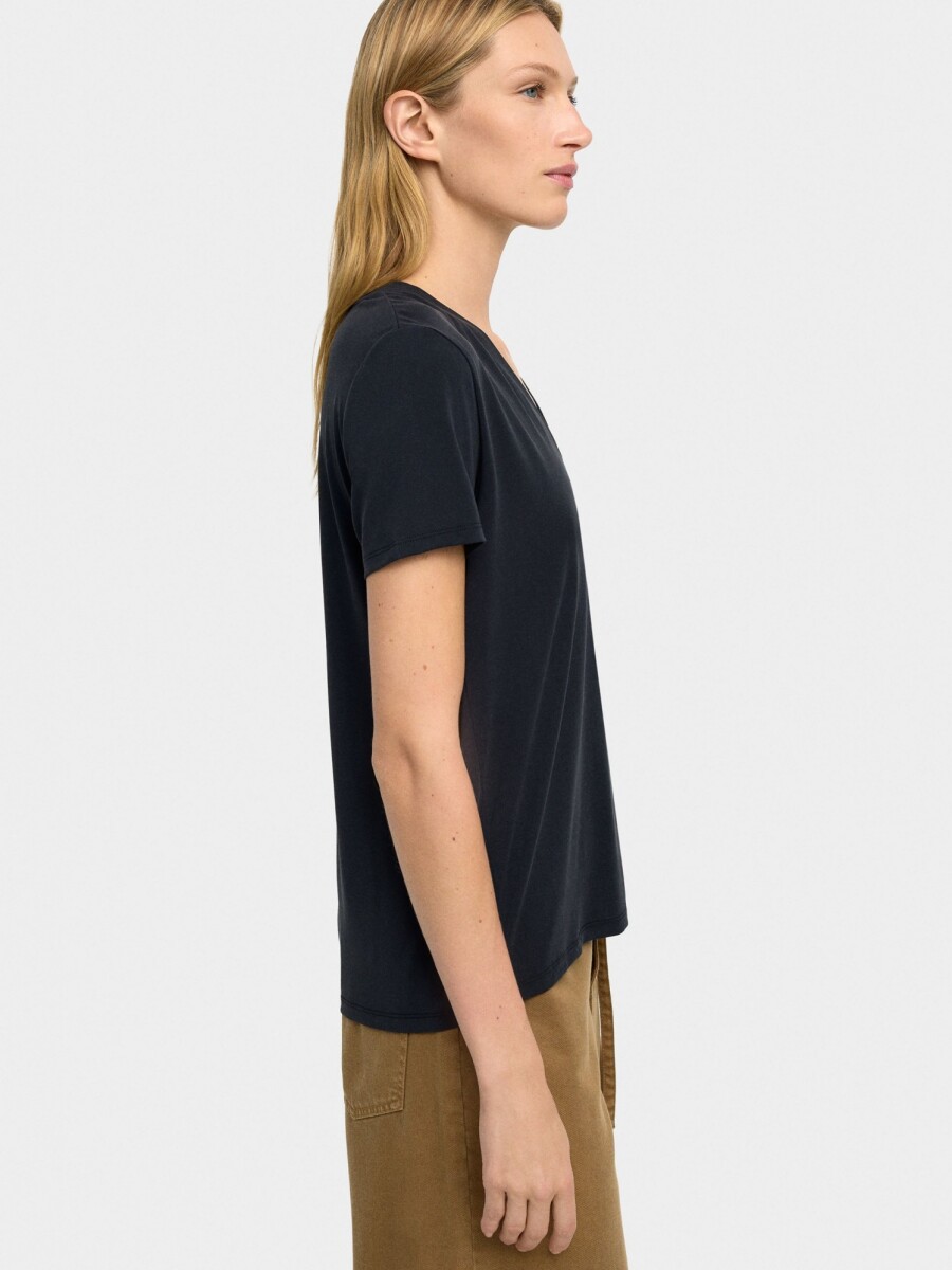 Camiseta Básica Cuello Pico gris