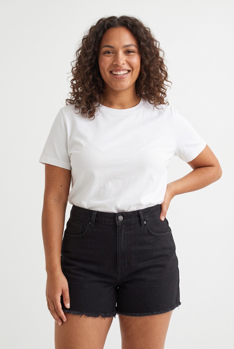 SHORT PAULA - NEGRO. 