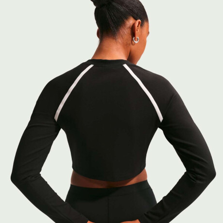 Remera Nike Street Manga Larga Body Bold Cr De Mujer Negro