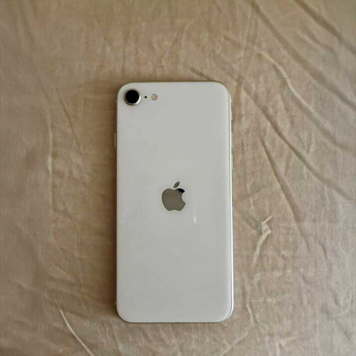 iPhone SE 2020 64 GB - White iPhone SE 2020 64 GB - White