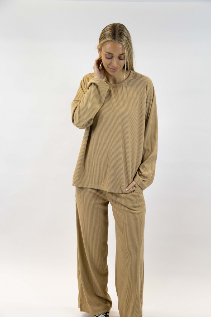 Buzo Niagara Camel
