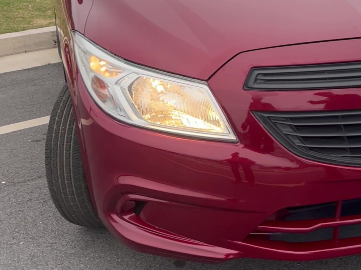 Chevrolet Onix Joy 1.0 Extra Full Permuta / Financia Chevrolet Onix Joy 1.0 Extra Full Permuta / Financia