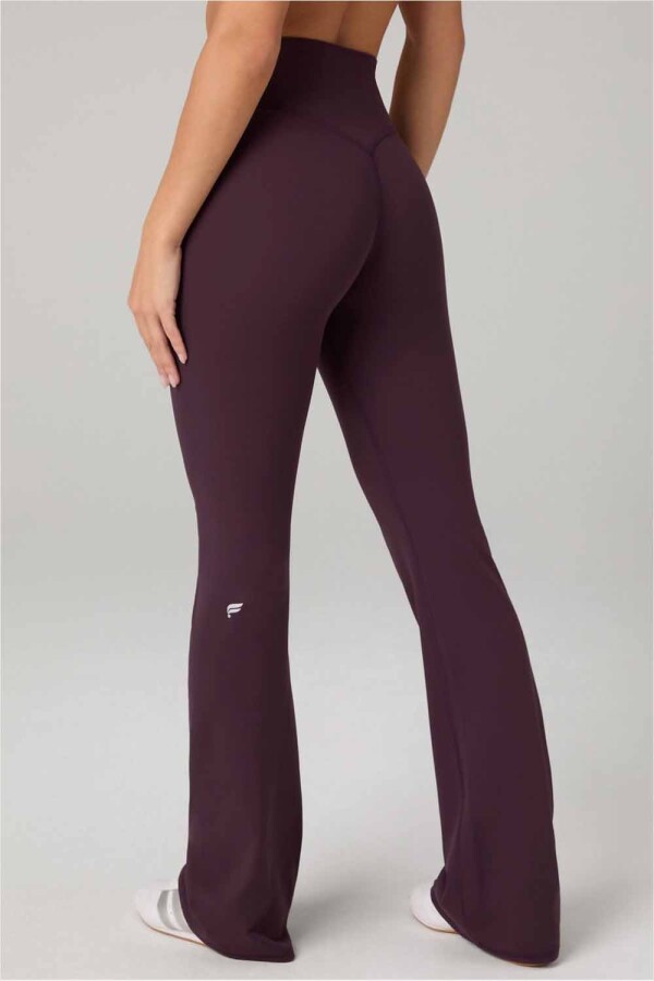 Pantalón Pureluxe High-Waisted Tlc Kick Flare Mujer Oxblood