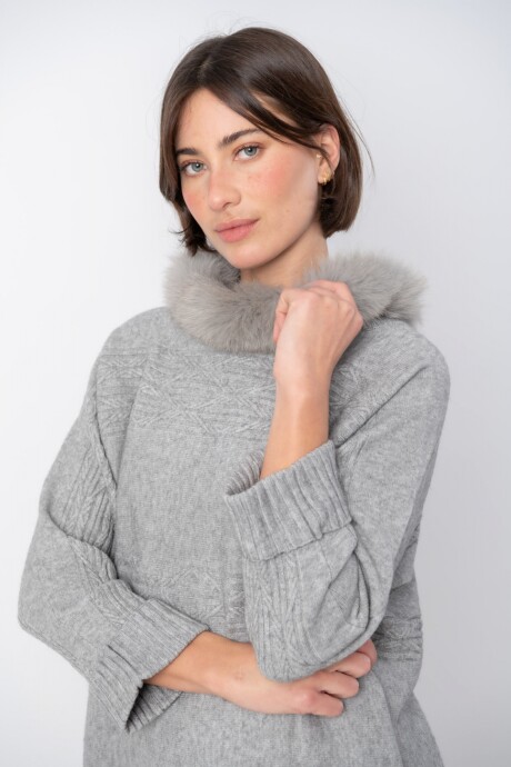 Sweater con cuello piel Gris