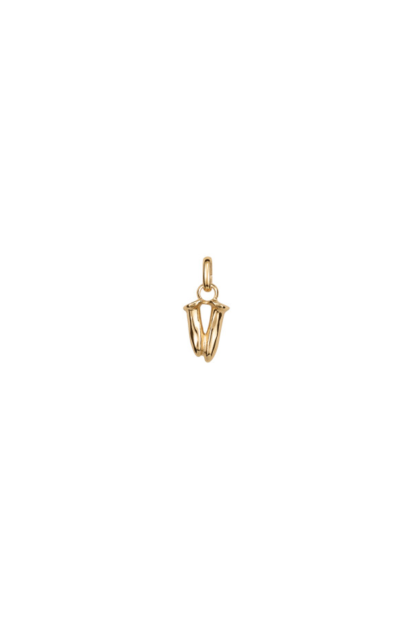 CHARM DE ALEACION DE METALES BAÑADO EN ORO DE 18 K CON FORMA DE LETRA V CON ARGOLLA Charm