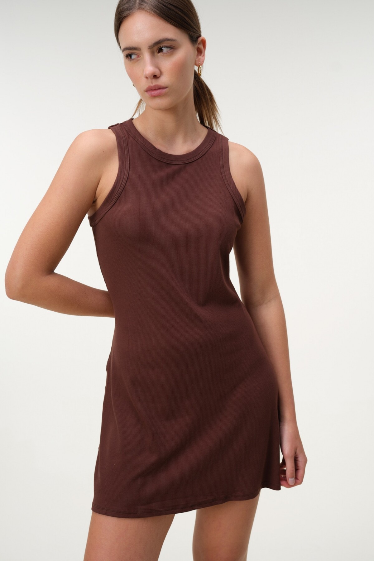 Vestido Básico Rib Marron