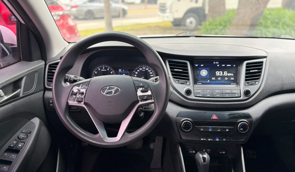 Hyundai Tucson 1.6 T-GDI Value AT - 2018 Hyundai Tucson 1.6 T-GDI Value AT - 2018