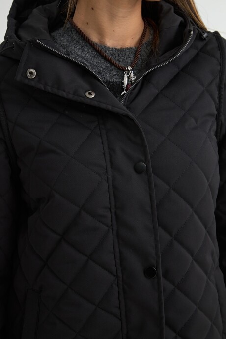 CAMPERA NEREA CON CAPUCHA Negro